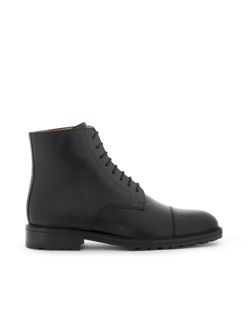 Black shoelace boots ORSAY