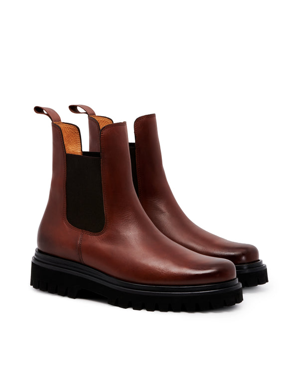 Brown sport boots OYES 