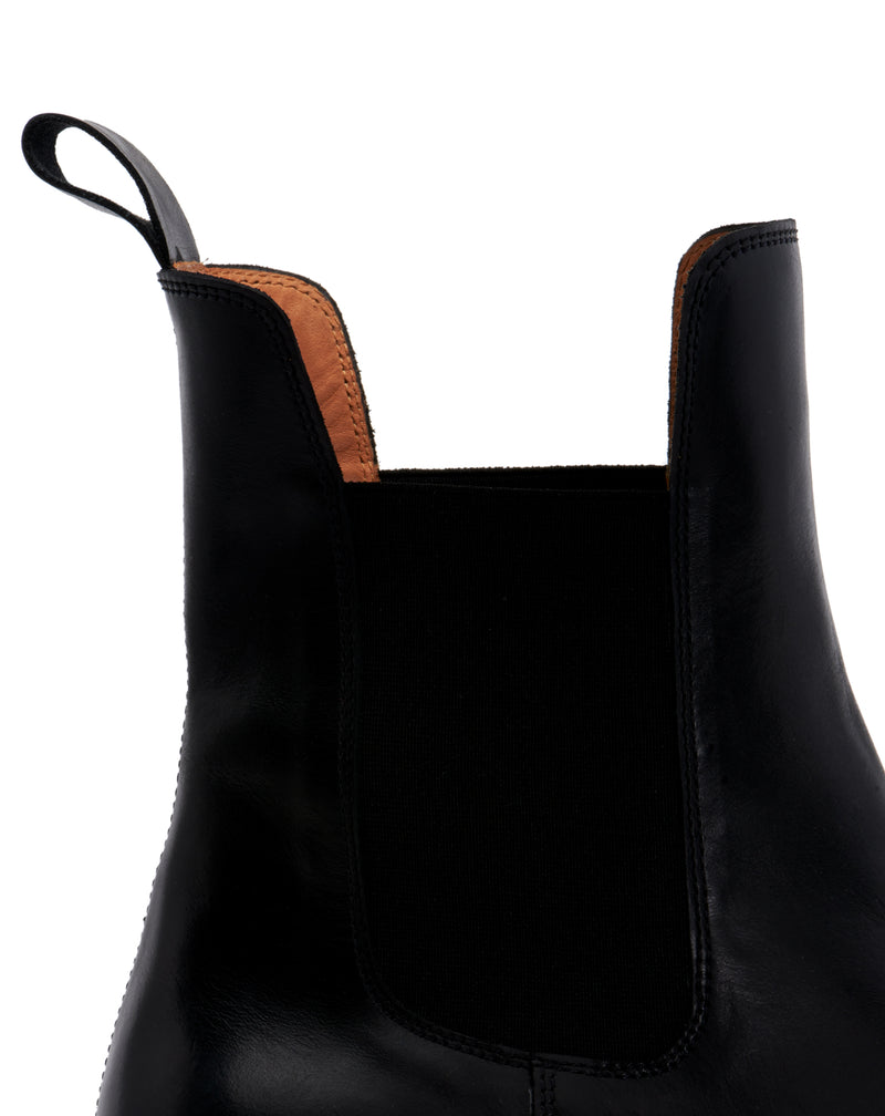 Black sport boots OYES